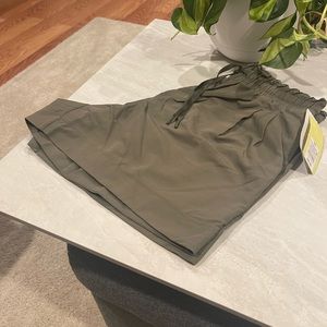 NWT All In Motion Women’s 4.25” High Rise Moss Green Shorts